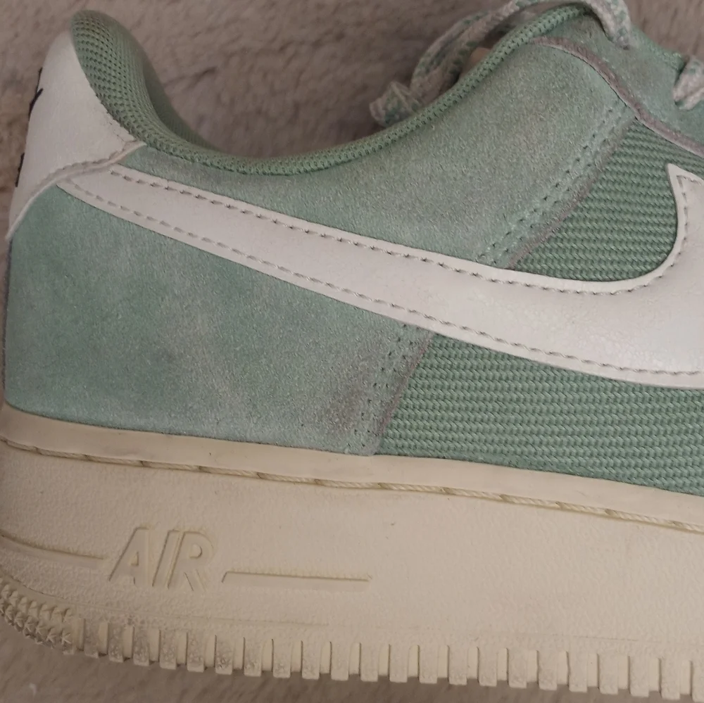 Nike Classic Air Force 1 '07 LV8 Certified Fresh 2022 Release Enamel Green Sail - Picture 7 of 12